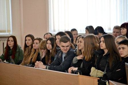 Випускник ПНПУ Сергій Осока презентував в альма-матер поетичну збірку (фото) - фото 1