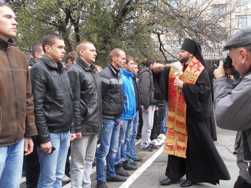 Щоб дівчата тримали квіти, чоловіки мають тримати зброю: сотня полтавців поповнила ряди ЗСУ та нацгвардії (ФОТО) (фото) - фото 3