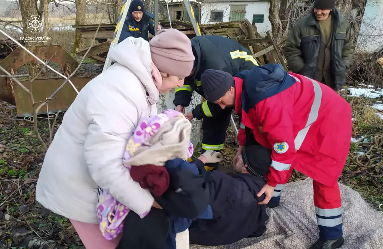 На Полтавщині чоловік впав у 17-метровий колодязь