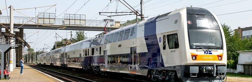 Внаслідок ракетних обстрілів ворога знеструмлені деякі ділянки 