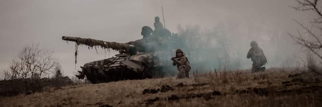 За добу українські воїни знищили понад 900 російських окупантів та 10 ворожих артсистем