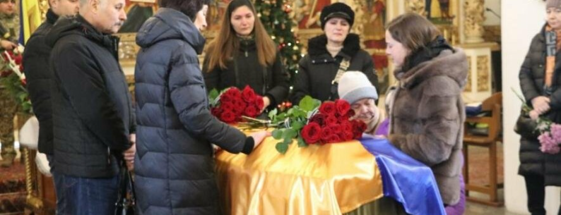 У Полтаві попрощалися з воїном Михайлом Глушком, який загинув на Донеччині внаслідок вибуху боєприпасу