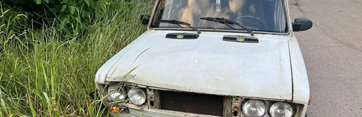 Водій «під кайфом» збив 15-річного мопедиста: неповнолітня пасажирка отримала поранення