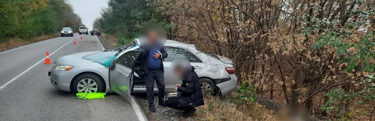 На Полтавщині водій Toyota виїхав за межі дороги та перекинувся: від тяжких травм загинула 60-річна пасажирка легковика