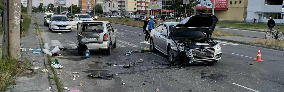 У Полтаві на проспекті Миру зіткнулися Audi та BYD