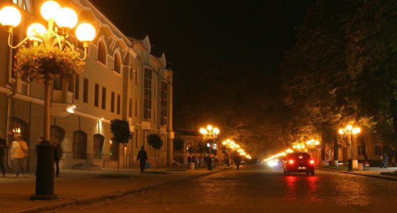 Сьогодні у Полтаві увімкнуть зовнішнє освітлення