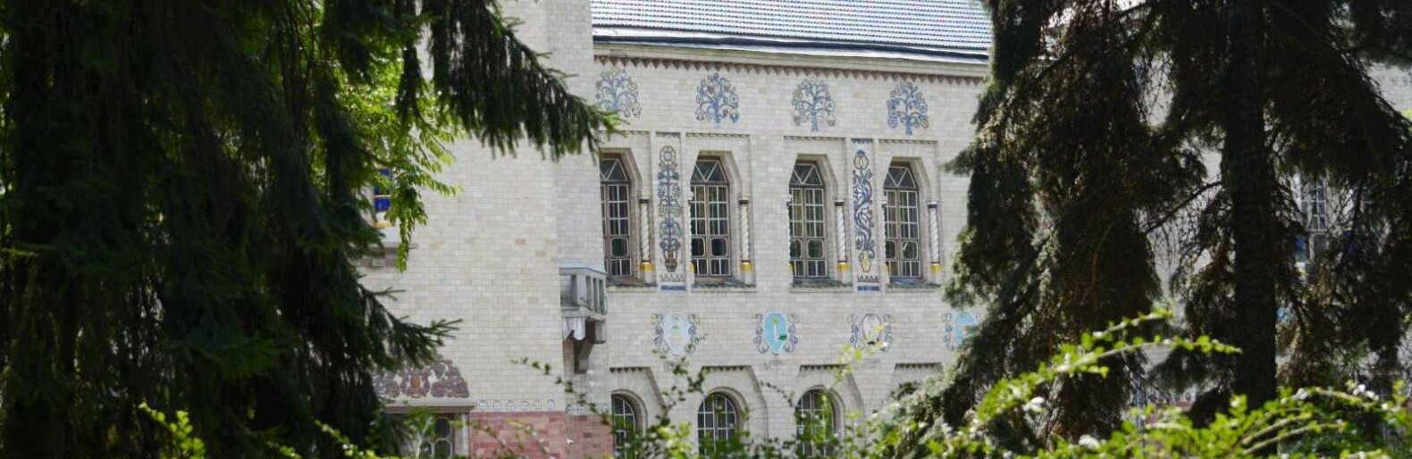 На захід України із зливами та грозами насувається атмосферний фронт, а в Полтаві — легкі хмаринки та без опадів