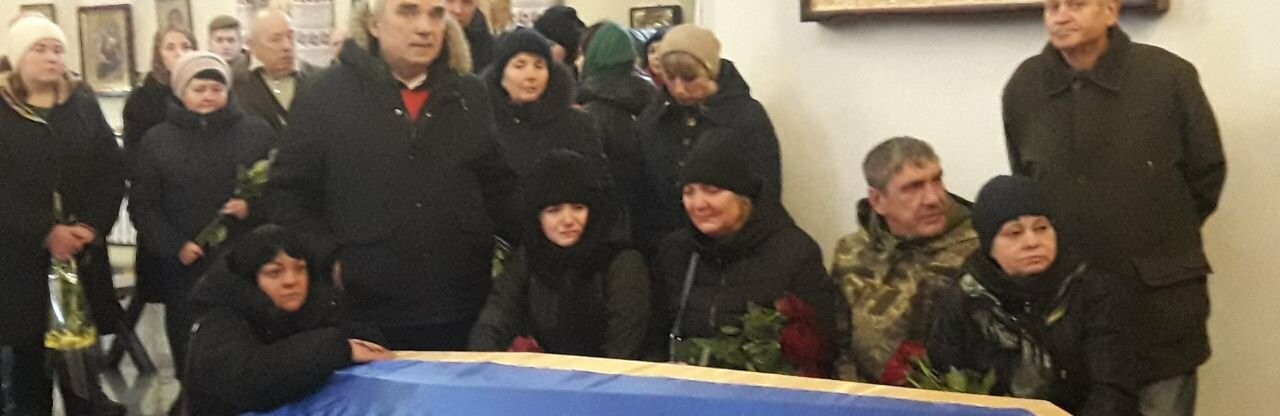 У Полтаві провели в останню путь двох військових, які загинули в боях на Донеччині