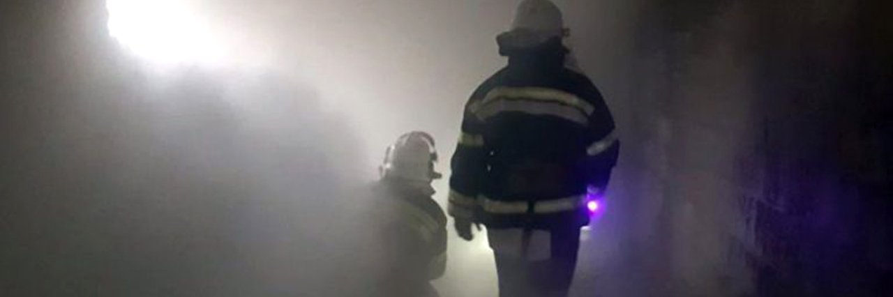 У Полтаві рятувальники загасили пожежі у підвалах двох п’ятиповерхівок