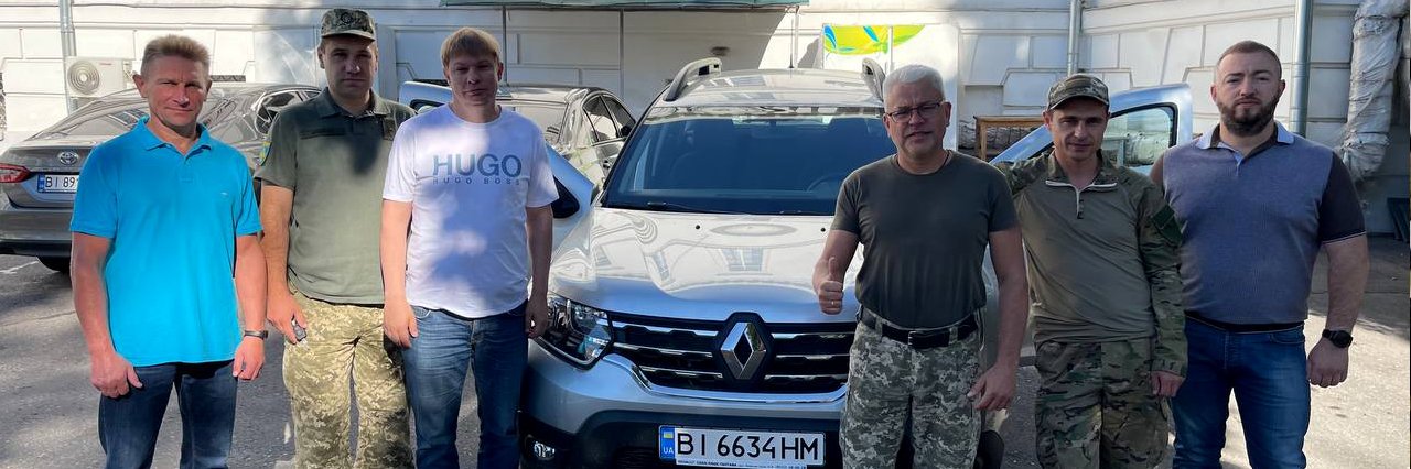 У Полтаві міська рада передала автомобіль для потреб одного із підрозділів ЗСУ