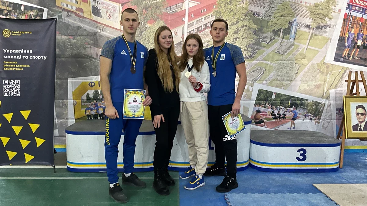 Збірна команда Полтавщини з гирьового спорту зайняла перше місце на всеукраїнських змаганнях