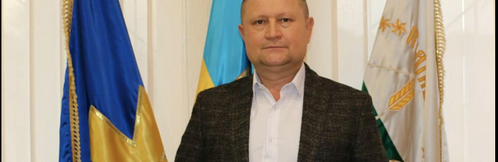 Директорові Полтавської обласної лікарні Григорію Оксаку продовжили контракт. Але з однією умовою
