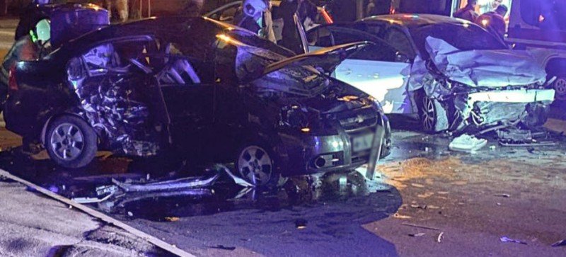 У Полтаві біля Алмазного зіткнулися дві автік, за кермом яких були молоді водії