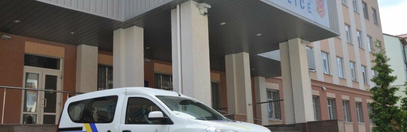 На Полтавщині чоловік прийшов у гості до знаймого, котрого під час суперечки вбив ножем 