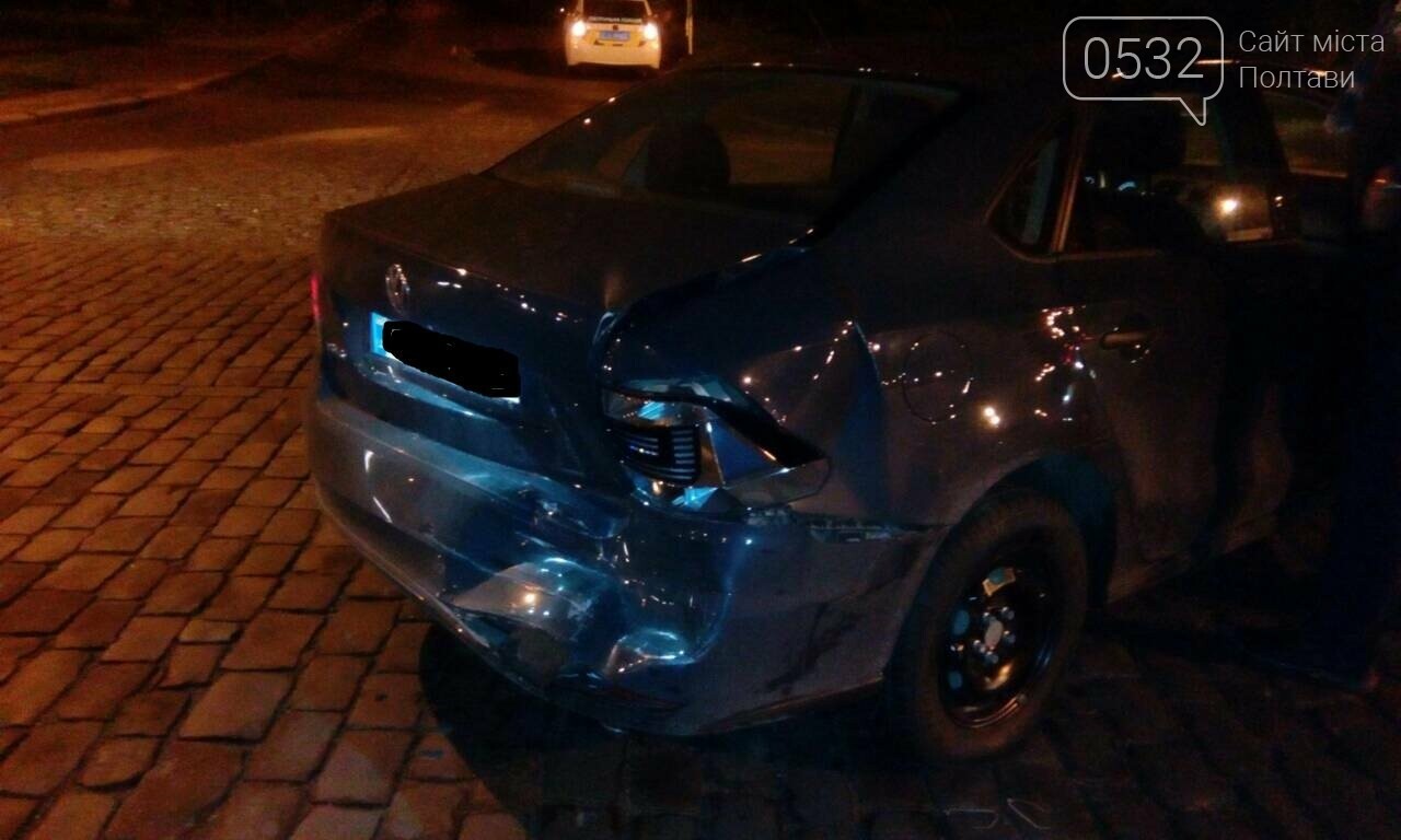 У Полтаві не розминулись два автомобіля Volkswagen – Jetta..., фото-2 У Полтаві не розминулись два автомобіля Volkswagen – Jetta врізався у Polo, фото-2
