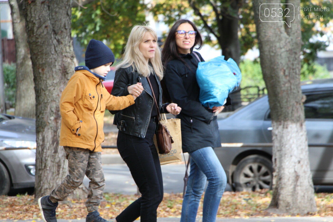 У Полтаві десятки містян принесли квіти на фестиваль хризан..., фото-6 У Полтаві десятки містян принесли квіти на фестиваль хризантем (ФОТО, ВІДЕО), фото-6