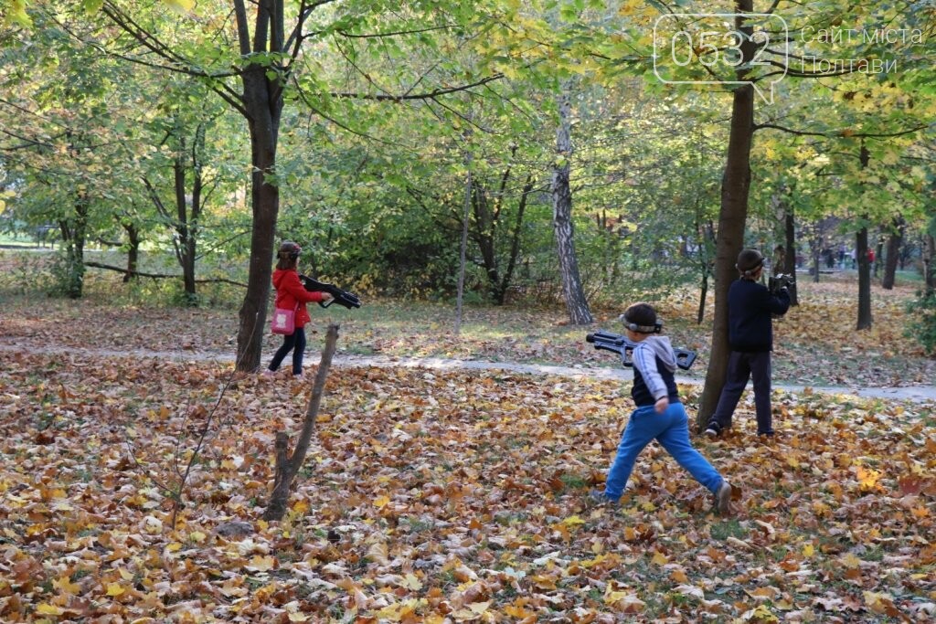 У Полтаві дітей мотивують займатися активними видами спорту..., фото-1 У Полтаві дітей мотивують займатися активними видами спорту за допомогою військово-тактичної гри «Лазертаг», фото-1