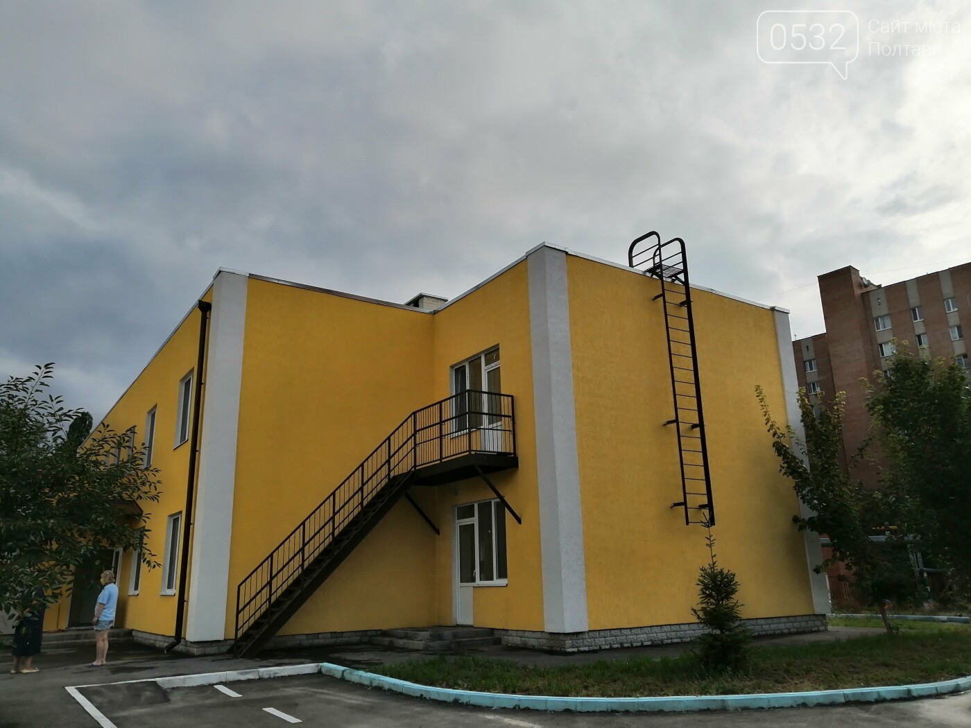 Фасад добудови Фасад добудови