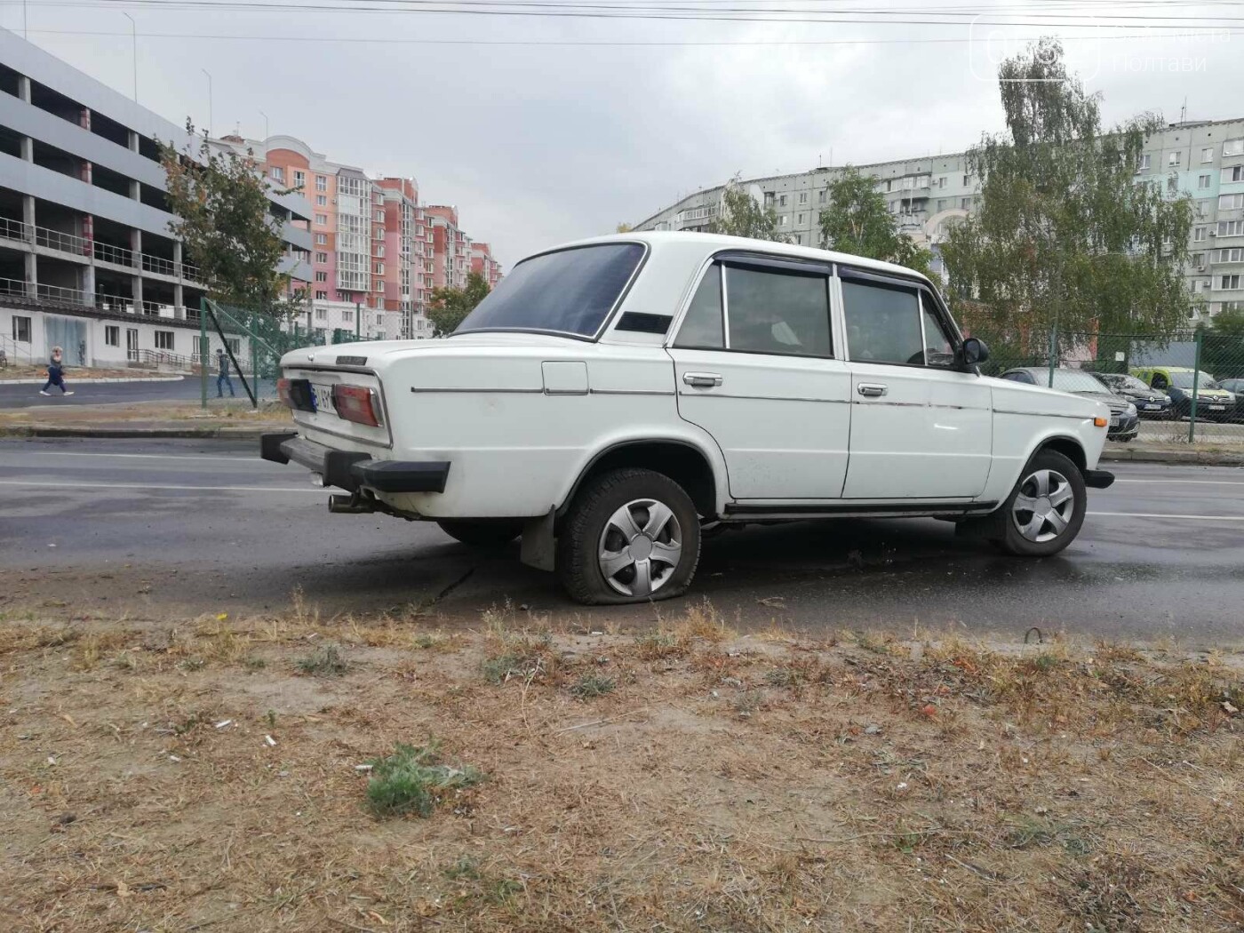 У Полтаві ВАЗ збив дівчину із велосипедом на пішохідному пе..., фото-4 У Полтаві ВАЗ збив дівчину із велосипедом на пішохідному переході (ФОТО), фото-4