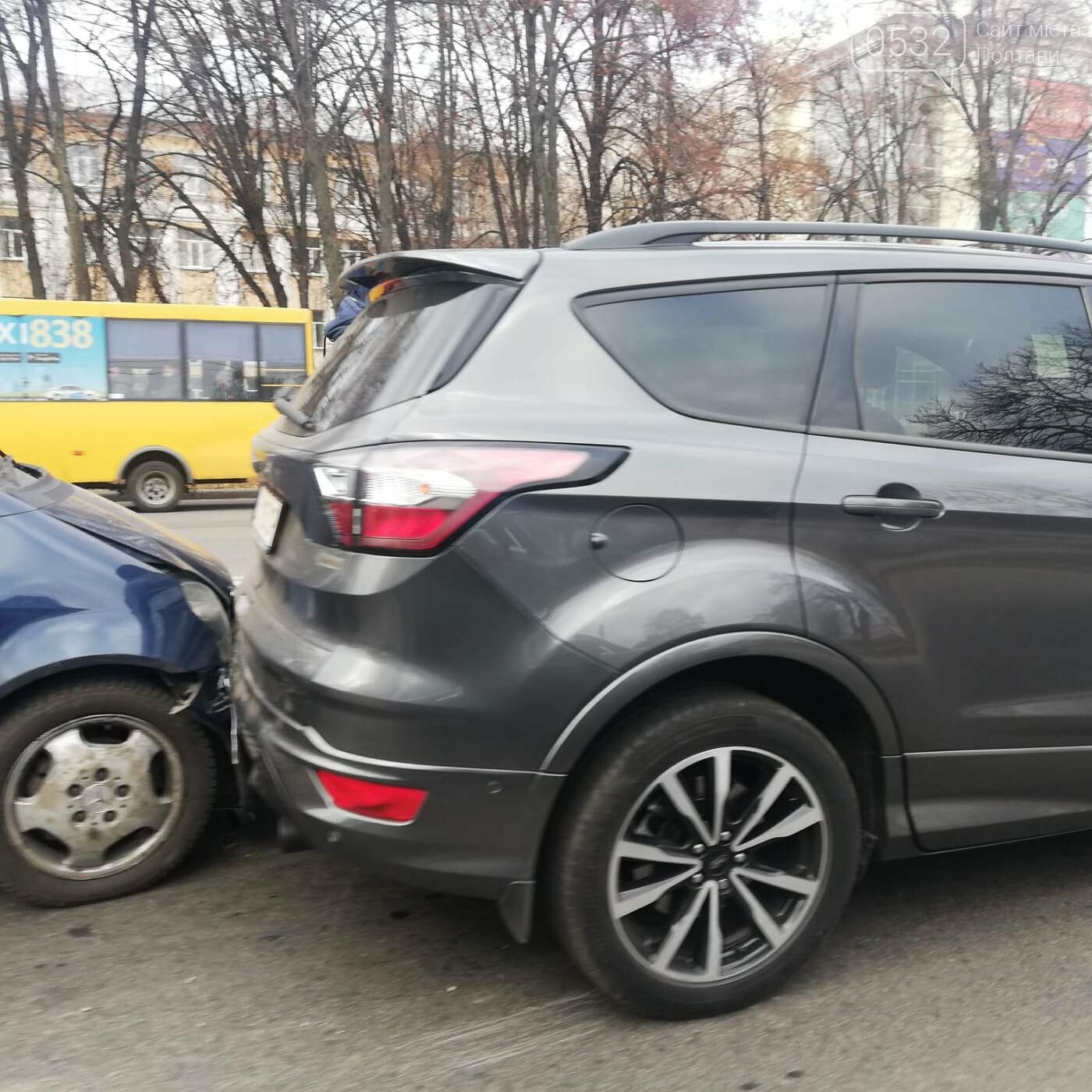 На вулиці Європейській сталося ДТП за участю трьох автівок, фото-1 На вулиці Європейській сталося ДТП за участю трьох автівок, фото-1