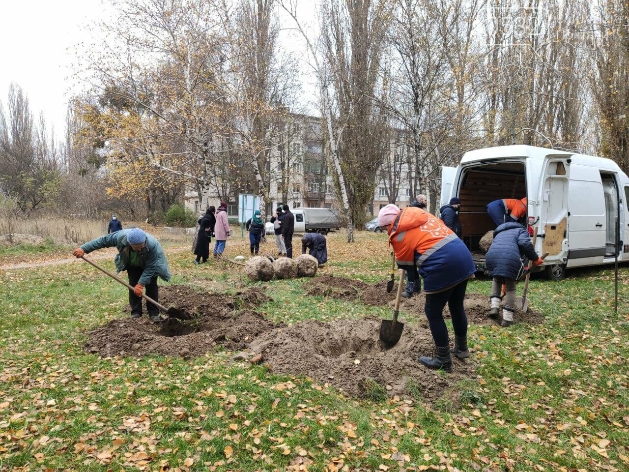 "Тут гинули сім'ями" - полтавці вшанували пам'ять загиблих..., фото-3 "Тут гинули сім'ями" - полтавці вшанували пам'ять загиблих (ФОТО), фото-3