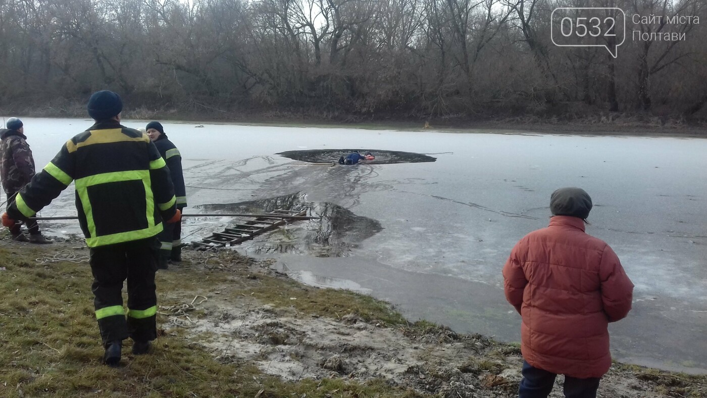 Провалився під лід – на Полтавщині рятувальники витягнули і..., фото-2 Провалився під лід – на Полтавщині рятувальники витягнули із річки Сула тонучого чоловіка, фото-2