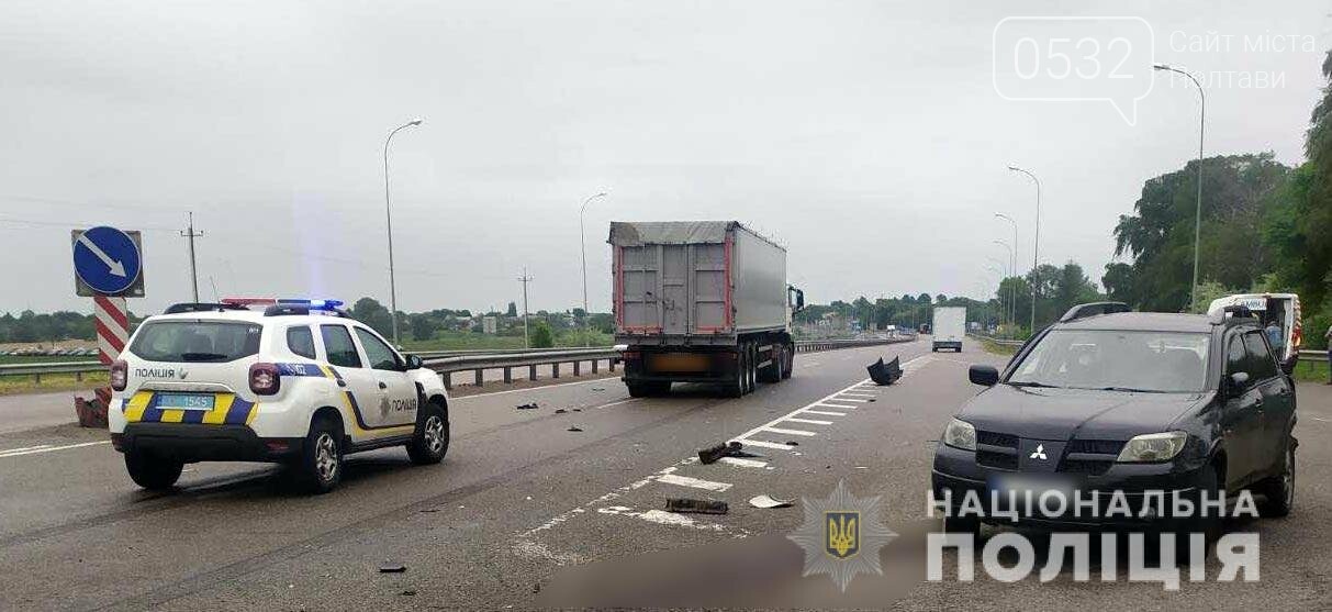 На Полтавщині вантажівка зіткнулася із легковиком: загинув пасажир легкового автомобіля, фото-1