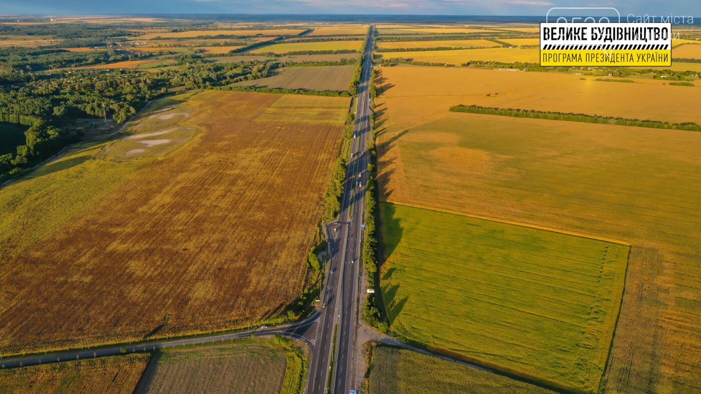 У мережі показали атмосферні фото оновленої магістралі Київ-Харків, що проходить Полтавщиною