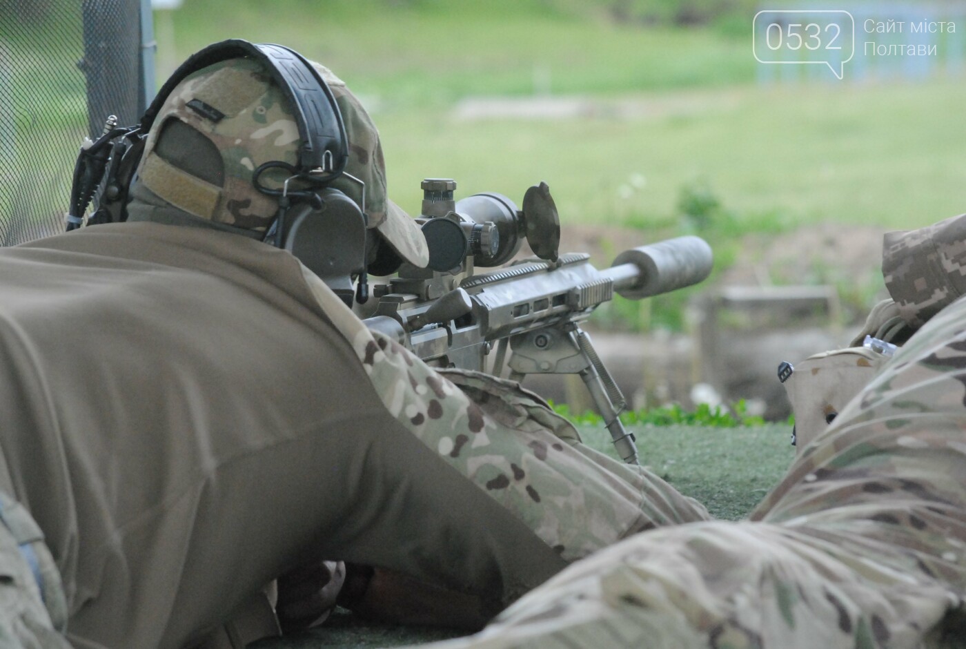 На одному із полігонів під Полтавою провели навчальні стрільби для снайперів із ТрО