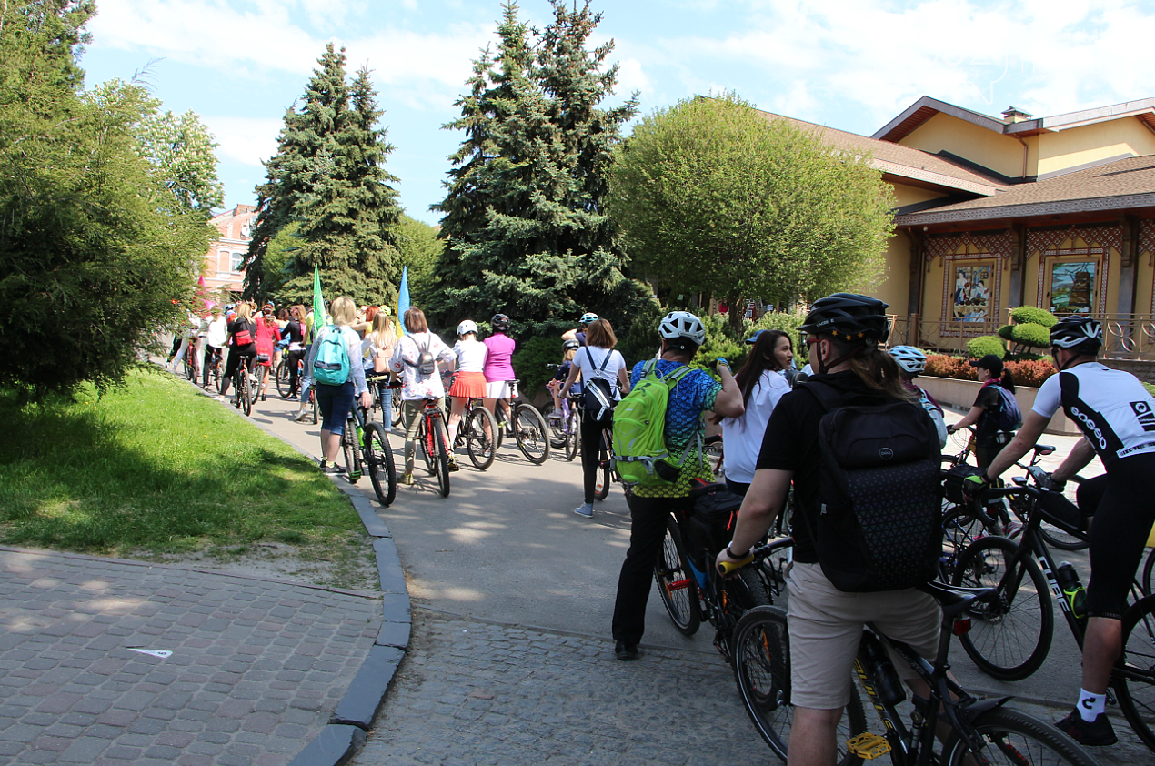 У Полтаві понад 40 велосипедисток взяли участь у жіночому велопробігу (ФОТО), фото-16