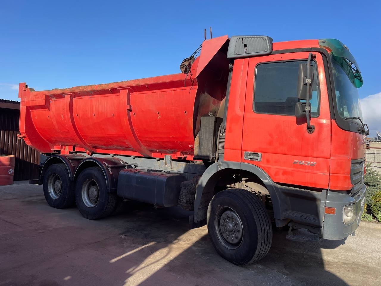 Самоскид Mercedes