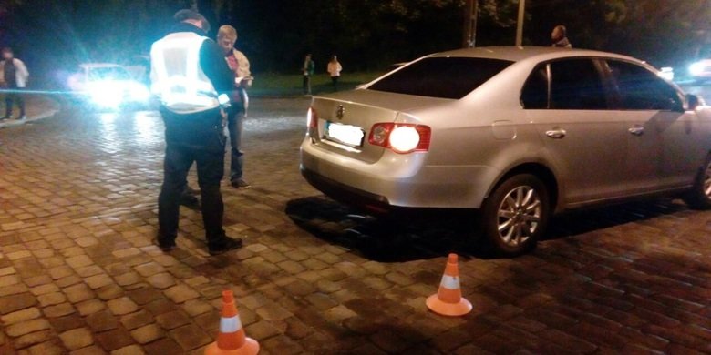 У Полтаві не розминулись два автомобіля Volkswagen – Jetta врізався... У Полтаві не розминулись два автомобіля Volkswagen – Jetta врізався у Polo, Володимир Паршевлюк
