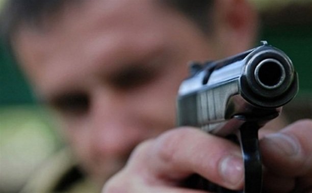 На Полтавщині двоє чоловіків із ножами напали на поліцейських. Дове... На Полтавщині двоє чоловіків із ножами напали на поліцейських. Довелося стріляти, Володимир Паршевлюк