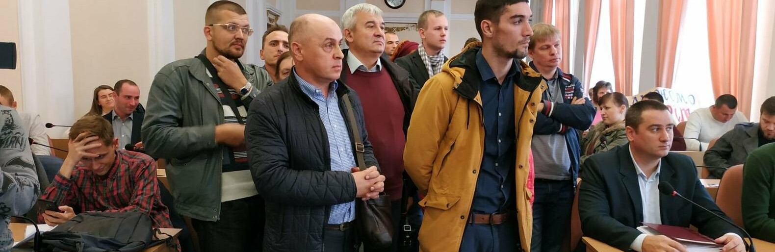У міській раді Полтави розгорілись пристрасті навколо заборони прод... У міській раді Полтави розгорілись пристрасті навколо заборони продажу алкоголю, Володимир Паршевлюк