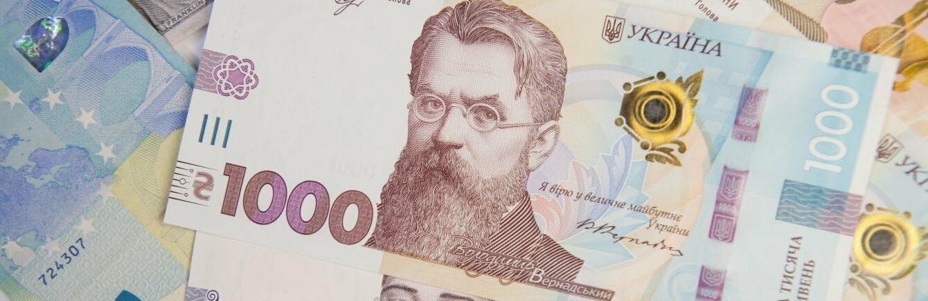 Фракція «Батьківщина» у Полтавській міській раді підтримує винесенн... Фракція «Батьківщина» у Полтавській міській раді підтримує винесення законопроєкту, що передбачає обмеження зарплат чиновників, - О..., Оксана Солопко