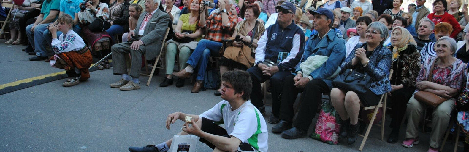 Життя до карантину: гуцульське свято у Полтаві (ФОТО) Життя до карантину: гуцульське свято у Полтаві (ФОТО), Володимир Паршевлюк