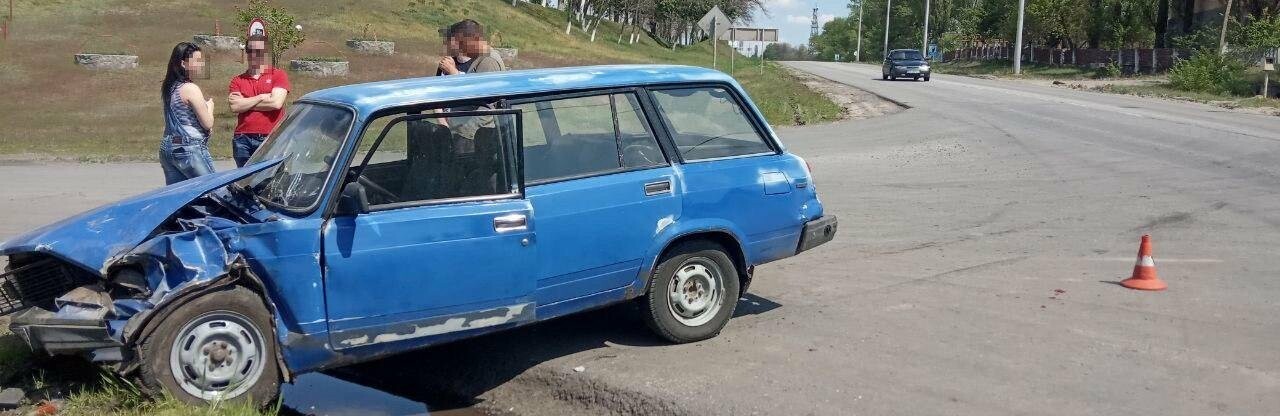 На трасі Полтава – Олександрія зіткнулися Nissan та ВАЗ На трасі Полтава – Олександрія зіткнулися Nissan та ВАЗ, Володимир Паршевлюк