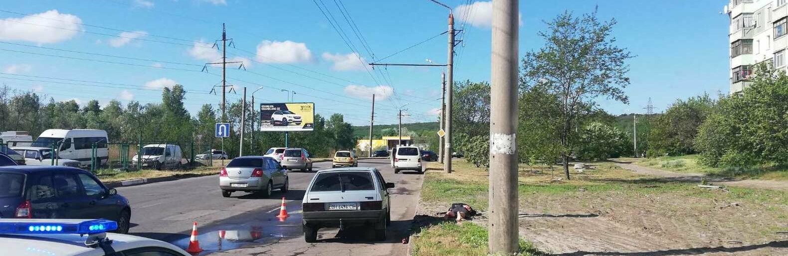 У Полтаві затримали водія-наркомана, який із ножем кидався на патру... У Полтаві затримали водія-наркомана, який із ножем кидався на патрульних (ФОТО), Володимир Паршевлюк