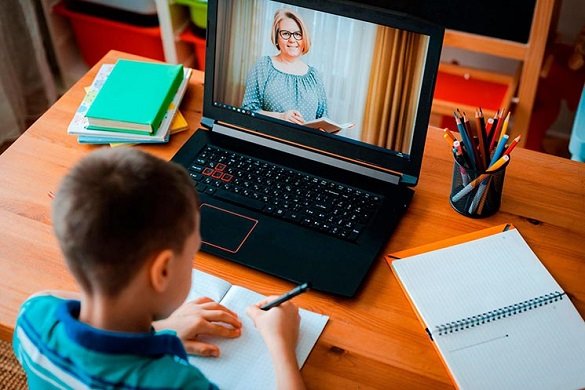 Учні 5 - 11 класів полтавських шкіл переходять на дистанційне навчання