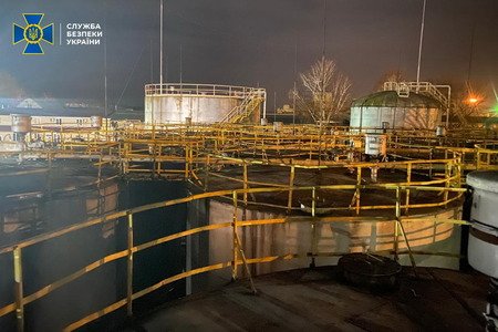 СБУ викрила підпільне виробництво фальсифікованого пального