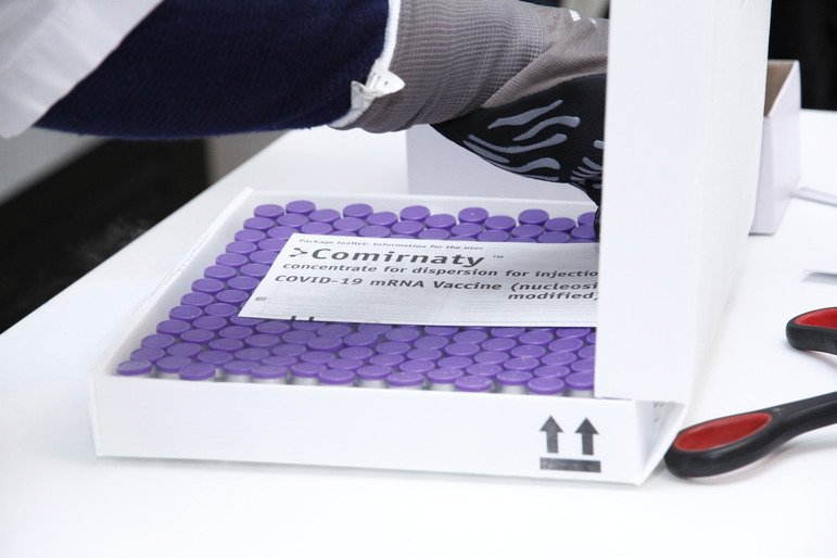 На Полтавщину вже прибула вакцина компанії Pfizer-BioNTech
