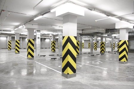 У Полтаві завершують будівництво підземного паркінгу для карет швидкої допомоги