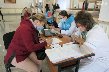 Полтавців запрошують на вакцинацію найближчими вихідними