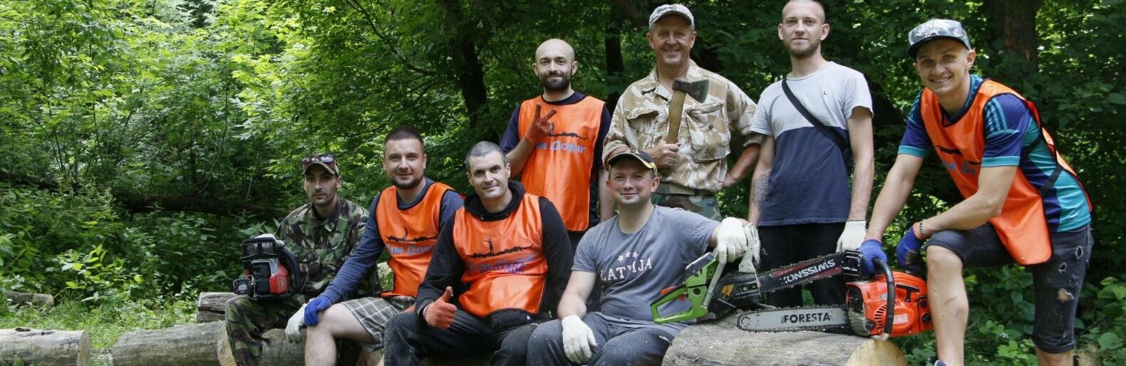Полтавські активісти продовжують облаштовувати Прирічковий парк