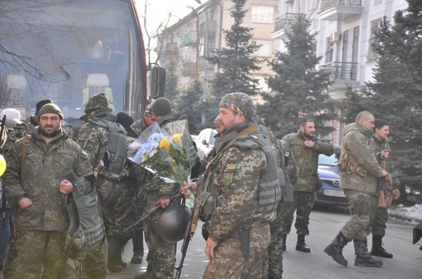 Полтавські міліціонери повернулися з самісінського пекла - Дебальцевого (фото) - фото 1