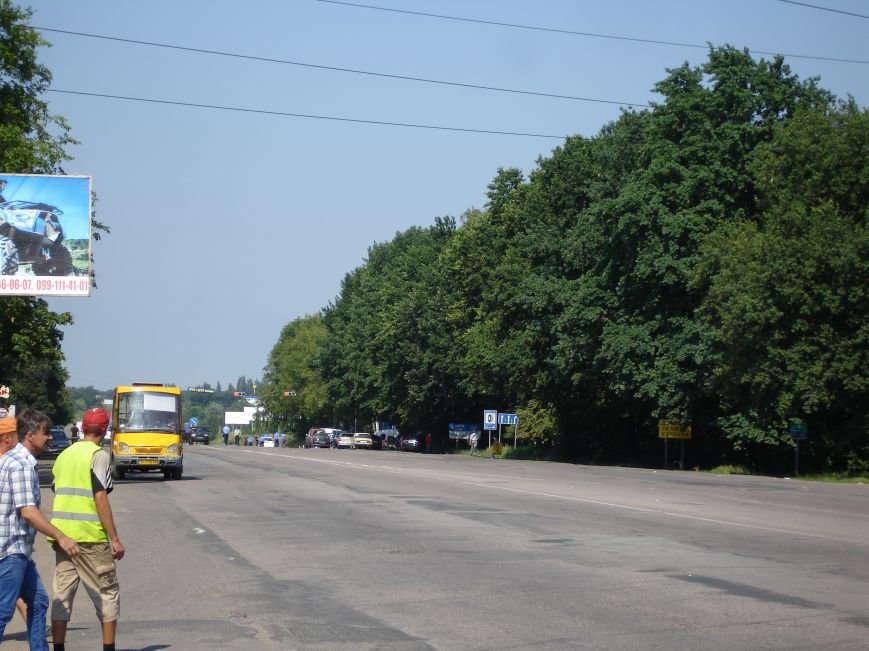 В Полтаві й досі перекрита ділянка траси Київ-Харків. Фото (фото) - фото 12